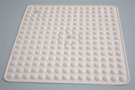 bath tub mats without suction cups|709 Fawn Creek St, Leavenworth, KS 66048 .